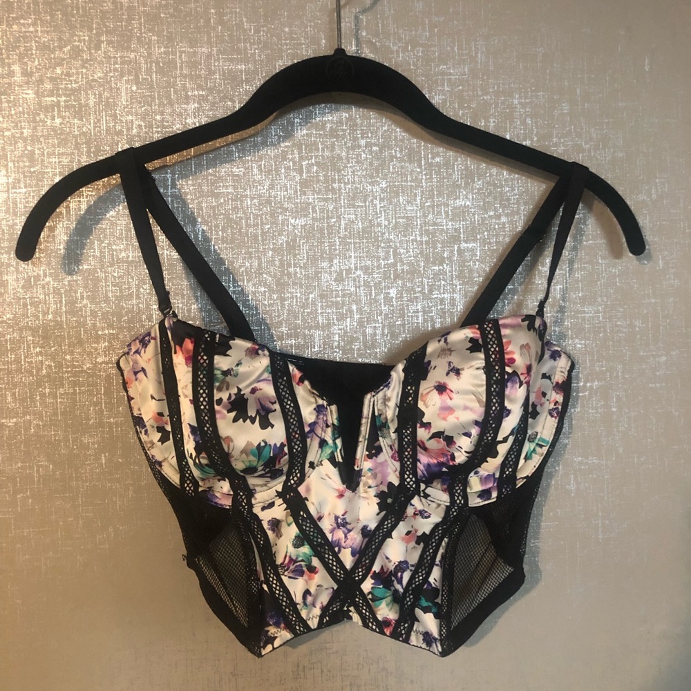 Victoria Secrets floral Bra-34D